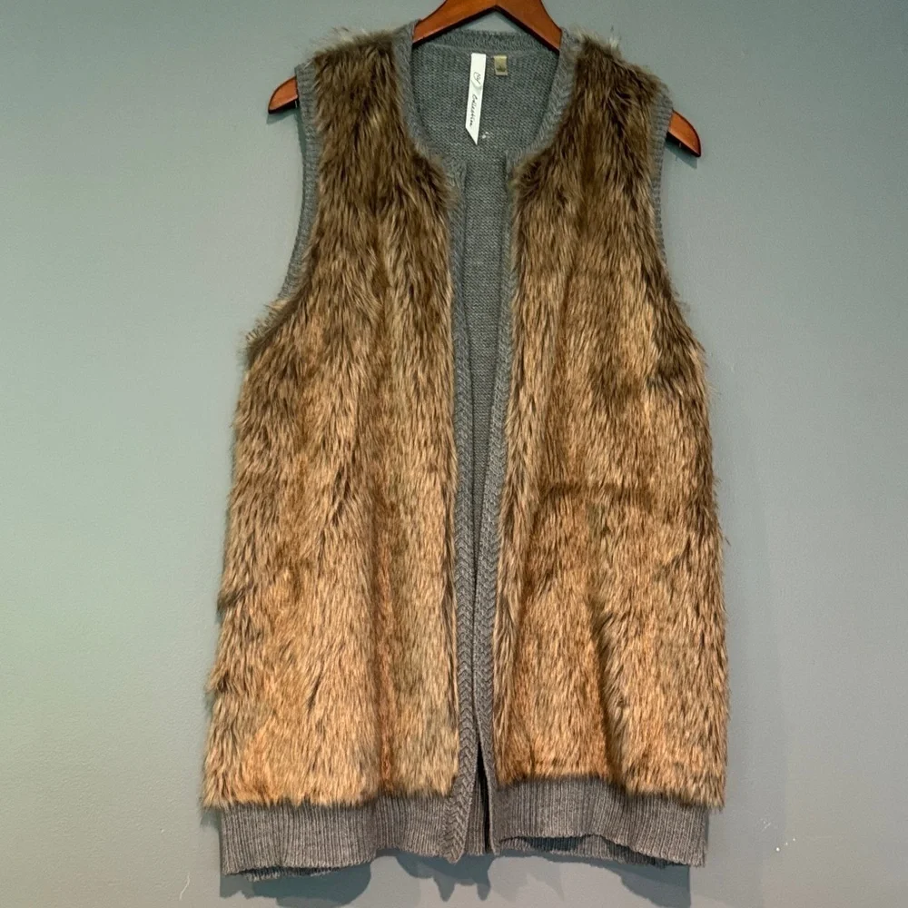 NY Collection Faux Fur Vest in Brown‎ and Gray